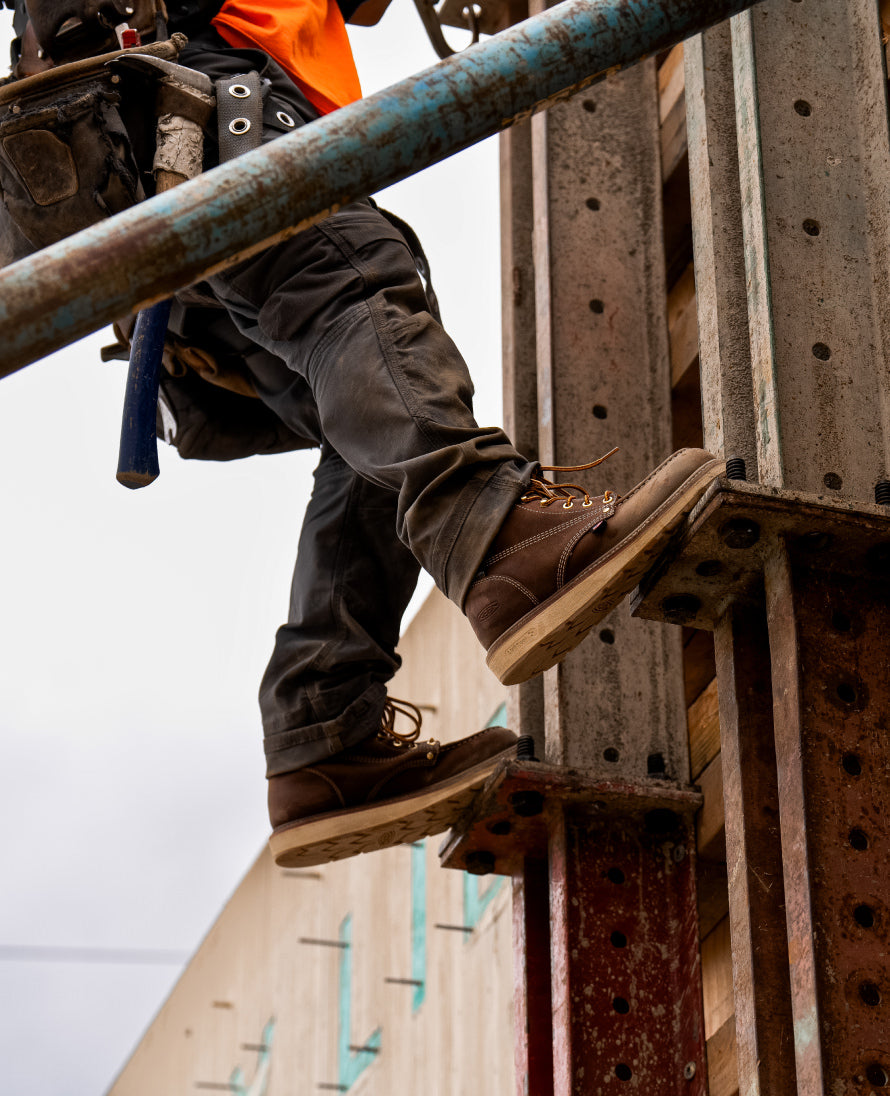 Men's Liberty 6" Waterproof Boot (Carbon Toe) | Chestnut/Gum