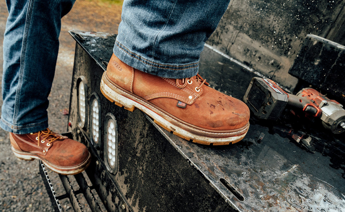 Men's Liberty 6" Waterproof 90° Heel Boot (Carbon Toe) | Bombay Brown/Gum