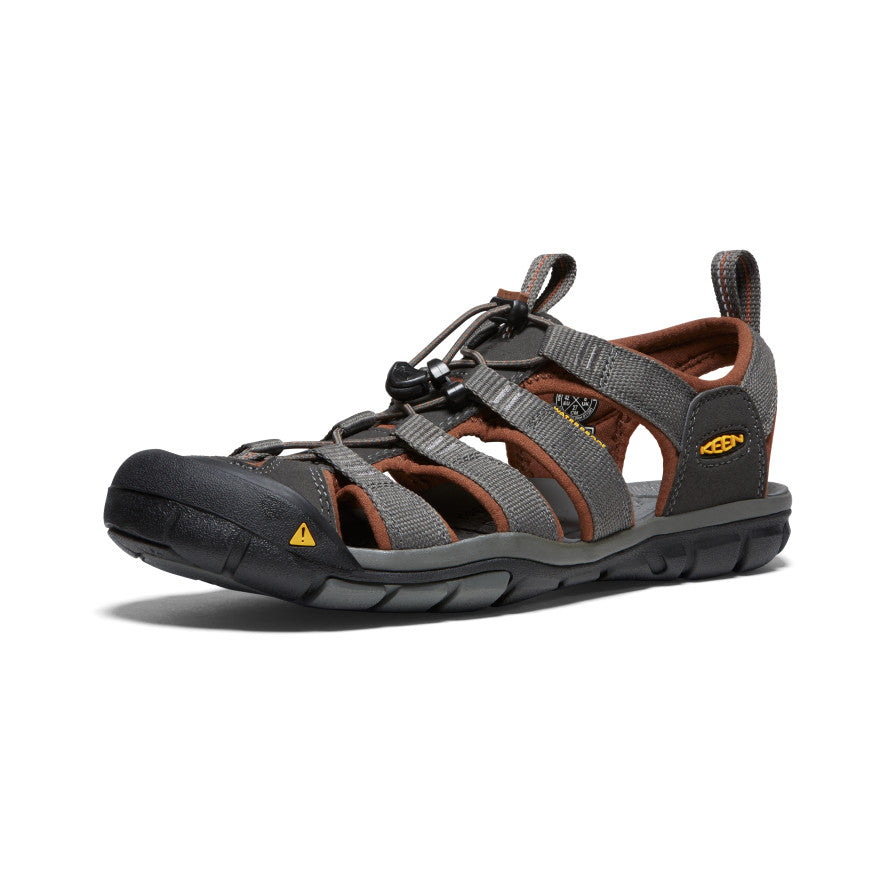 image|one|both|both|Men's Clearwater CNX - Angle Image