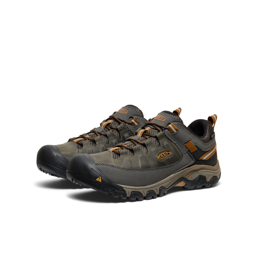 image|one|both|both|Men's Targhee III Waterproof - Pair Angle Image