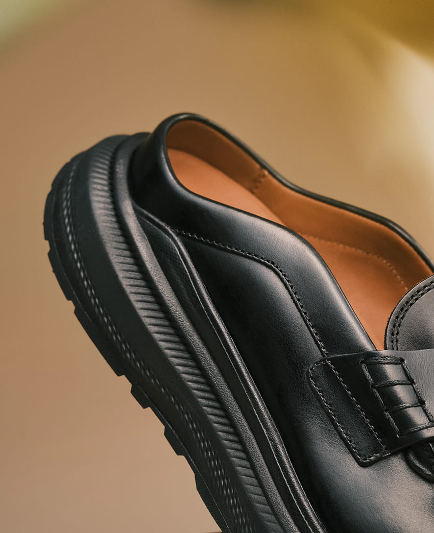 All Gender UNEEK Mule WK  |  Black