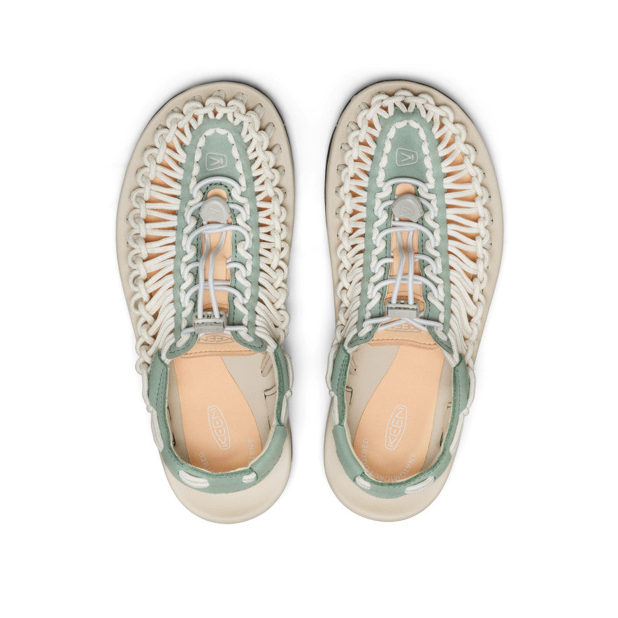 Women's UNEEK Sneaker  |  Lily Pad/Peach Fuzz